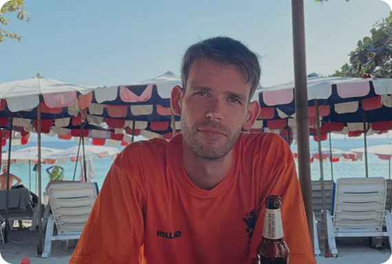 Halper<span style='color: #ef6622;'>NL</span> - Over mij